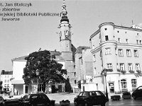 18  Jawor - rynek - lata 1999-2000  Widok na teatr, ratusz i zabudowe śródrynkową od strony wschodniej.