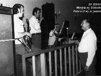 197x-27  Lata 70-te  Jawor, restauracja "Kolorowa", Plac Wolności    Od lewej: Zdzisław Bagiński (gitara basowa), Stanisław Duszeńko (saksofon i wokal), Jerzy Osolinsz (organy i wokal)