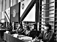 1974-10  Rok 1974  Jawor, sala gimnastyczna przy Liceum Ogólnokształcącym w Jaworze, ul. Kościuszki  Turniej skoków na trampolinie