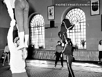 1987-11  Marzec 1987  Jawor, hala gimnastyczna Miejskiego Klubu Sportowego "Victoria" przy Szkole Podstawowej nr 5 w Jaworze, ul. Armii Radzieckiej (obecnie ul. Piłsudskiego)   Międzynarodowy Turniej w Akrobatyce Sportowej