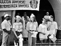1997-28  8 czerwca 1997  Jawor, Rynek  III Półmaraton Jaworski o Puchar Burmistrza Jawora    Pierwszy z lewej: Janusz Mazurek
