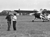 1987-76  6 czerwca 1987 r.  Stary Jawor. Łąki przy Nysie Szalonej  Zawody modeli latających      .