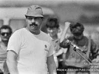 1988-30  czerwiec 1988 r.   Stary Jawor, Łąki przy Nysie Szalonej   Ogólnopolskie Zawody Modelarskie      Na zdjęciu Józef Grochot
