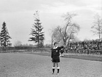 1979-27  1979/1980  Jawor, ul. Parkowa 8, stadion miejski  Mecz ligowy Kuźni Jawor      Sędzia.