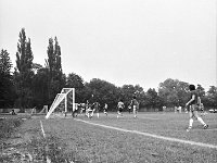 1981-07  2 sierpnia 1981  Jawor, ul Parkowa 8, stadion miejski.  Mecz Kużni Jawor z Miedzią Legnica     Miedz zmierzyła sie z Kuźnią Jawor, zdobywcą okręgowego Pucharu Polski. Spotkanie odbyło się w niedzielę 2 sierpnia 1981 roku w Jaworze 4:3 dla Kuźni Jawor. Zawodnicy Kużni Jawor w jasnych koszulkach.