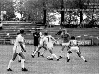 1983-06  1983  Lubin, stadion górniczy  IV liga mecz Zagłębie II Lubin, Kuźnia Jawor       Mecz wygrany dla Kuźni Jawor. Wynik 4:1  W ceiemnej koszulce Henryk Dulik zawodnik Kuźni Jawor.