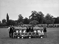 Z-02  1983  Jawor  Po awansie do III ligi    Od lewej lekarz klubowy Zbigniew Penza, Tadeusz Podhorodecki trener, Andrzej Stryjak, Czesław unton, Henryk Dulik, Leszek Stępeń, Jerzy Radzio, Krzysztof Ziemba, Marian Nawrocki dyr ZKiMR, prezes klubu MRKS Marian Boruń, marek Nieć, Andrzej Słowik, Adam Ślęczka,Sławomir Bliskowski, Marek Grzęda.  W dolnym rzędzie od lewej Janusz Włoszczak, Janusz Rybicki, Zygfryd Borkowski, Zdzisław Słota, Adam Miłoń, Michał Lenkiewicz, Zbigniew Biela, Henryk Kasprzak