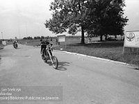 1989-02  1989   Jawor, ul. Myśliborska 27. Zalew Jawornik  Zlot motocykli