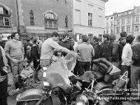 1989-106  1989   Jawor, Rynek  Zlot motocykli