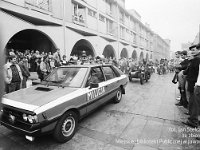 1989-117  1989   Jawor, Rynek  Zlot motocykli