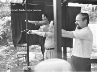 1993-02  10  lipca 1993 r.  Grzegorzów. Strzelnica LOK  Zawody      Zawody strzeleckie zorganizowane przez Komendę Rejonową Policji w Jaworze.  Zawody w strzelaniu z pistoletu wz 33, startowały drużyny składające się z pracowników instytucji i zakładów jaworskich, Urząd Miasta : Bogusław Węgiel, Piotr Wątrucki, Mieczysław Machura