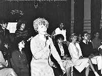 1984-17  1984 r.  Jawor, ulica Piastowska 2. Klub Relaks  IV Turniej Tańca Towarzyskiego    Beata Lichtarska sędzina i trener.