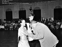 1986-04  1986  Jawor, ulica Piastowska 2. Klub Relaks  Turniej Tańca Towarzyskiego