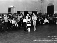 1986-01  1986  Jawor, ulica Piastowska 2. Klub Relaks  Turniej Tańca Towarzyskiego    Iwona Szymańska-Pawłowicz i Arkadiusz Pawłowicz - Mistrzowie Polski