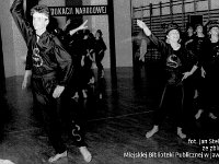 1988-10  1988 r.  Jawor, Chrobrego 26 A, Hala Sportowa Towarzytwa Krzewienia Kultury Fizycznej Jaworzanie  Dzień Edukacji Narodowej    Pokazy tańca