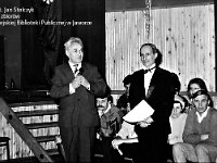 1989-02  1989  Jawor, ul. Parkowa 5, Klub Technika  Turniej Tańca Towarzyskiego    Na zdjęciu pierwszy z lewej Eugeniusz Cezar kadra kierownicza Zakładów Kuźienniczych i Maszyn Rolniczych.
