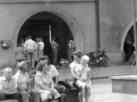 1990-14  lato 1990  Jawor, Rynek  Pokazy tańca