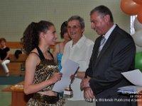 2011-128  22 maja 2011 r.  Jawor,ul. Wiejska 5. Hala Sportowa, Powiatowe Centrum Kształcenia Zawodowego   Ogólnopolski Turniej Tańca Nowoczesnego Disco Dance    Organizatorzy : Studio Tańca i Ruchu I&A Kowalscy, Spółdzielczy Klub Piast, Jaworski Ośrodek Kultury. Wręczanie nagród. Na zdjęciu od prawej Artur Urbański, Danuta Lis.