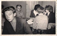 Hospitacja Oddziału Dziecięcego Biblioteki Publicznej Jawor przez bibliotekarzy z Zielonej Góry w 1962 r., zdjęcie 6