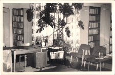 Miejska Biblioteka Publiczna - Wypożyczalnia dla Dorosłych, ul.Nowotki 7, 1968 r.