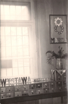 Wystawa "Zręczne ręce" w MBP w Jaworze lata 1960, zdjęcie 12