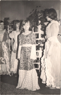 "Biały wrzos"- legenda mazurska - w wykonaniu czytelników Oddziału Dziecięcego MBP w Jaworze 1978 r., zdjęcie 9