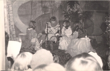 Legenda o Liczyrzepie w wykonaniu czytelników Oddziału Dzieciecego MBP w Jaworze 1978 r., zdjęcie 4