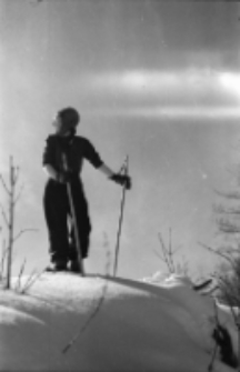 [Szklarska Poręba : sylwetka narciarza] (fot. 5) [Dokument ikonograficzny]