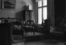 [Szklarska Poręba : wnętrze pensjonatu] (fot. 1) [Dokument ikonograficzny]