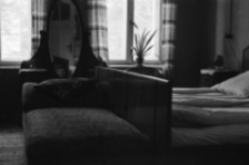 [Szklarska Poręba : wnętrze pensjonatu] (fot. 3) [Dokument ikonograficzny]