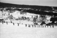 [Szklarska Poręba : narciarze] (fot. 11) [Dokument ikonograficzny]