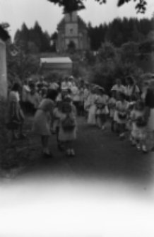 [Szklarska Poręba - procesja w święto Bożego Ciała] (fot. 4) [Dokument ikonograficzny]