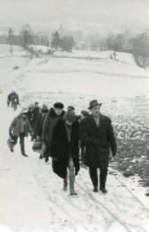 Wycieczka pracowników Domu Książki [Dokument ikonograficzny]