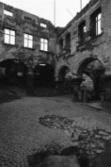 Chełmsko Śląskie - kamieniczki (fot. 6) [Dokument ikonograficzny]