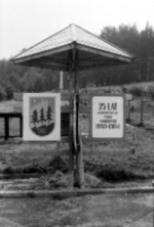 Oznaczenia szlaków turystycznych (fot. 2) [Dokument ikonograficzny]