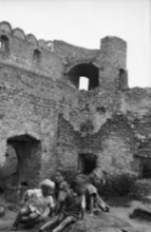 [Jelenia Góra - zamek Chojnik - 1954] (fot. 15) [Dokument ikonograficzny]