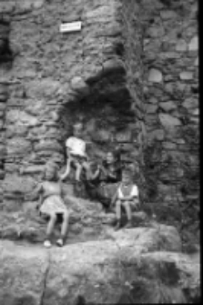 [Jelenia Góra - zamek Chojnik - 1954] (fot. 14) [Dokument ikonograficzny]