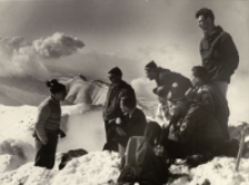 Na szczycie [Dokument ikonograficzny]