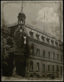 [Jelenia Góra (Cieplice) - budynek poczty] (fot. 1) [Dokument ikonograficzny]