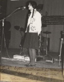 Eliminacje środowiskowe konkursu piosenki radzieckiej, 25.01.1977 r. (fot. 6) [Dokument ikonograficzny]