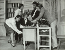 Ktoś musi odejść (fot. 4) [Dokument ikonograficzny]