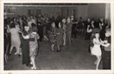 Bal wiosenny czterech klubów seniora w Obornikach Śląskich, 19.06.1975 r. (fot. 3) [Dokument ikonograficzny]