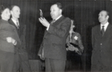 Zabawa karnawałowa klubów seniora z Trzebnicy, Pęgowa i Obornik Śląskich w Obornickim Ośrodku Kultury, 24.01.1978 r. (fot. 8) [Dokument ikonograficzny]