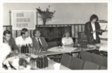 Obchody Dnia Działacza Kultury w gminie Oborniki Śląskie, zorganizowanego przy współudziale Dolnośląskiego Towarzystwa Społeczno-Kulturalnego, 27.05.1988 r. (fot. 5) [Dokument ikonograficzny]