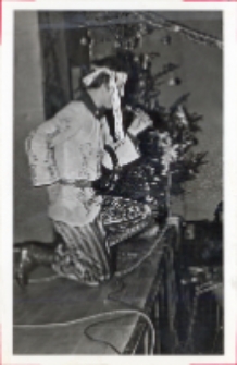 Występ Gdańskiej Kapeli rozrywkowej w wiejskim ośrodku kultury w Pęgowie, 8.01.1978 r. (fot. 4) [Dokument ikonograficzny]