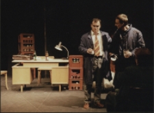 Audiencja. Wernisaż (fot. 2) [Dokument ikonograficzny]