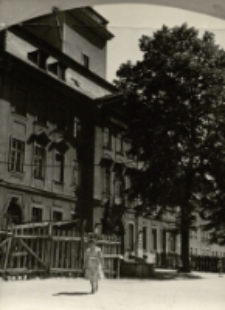 [Jelenia G&oacute;ra - budynek ratusza z fragmentem wieży] [Dokument ikonograficzny]