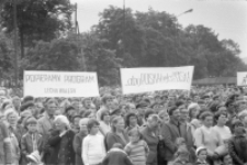 Jelenia Góra. Wiec Solidarności 30 czerwca 1981 (fot. 27) [Dokument ikonograficzny]