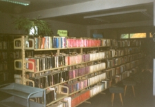 Wypożyczalnia Działu dla Dorosłych [Dokument ikonograficzny]