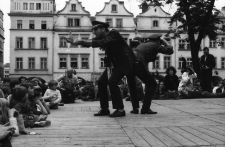 Teatry uliczne (fot. 1) [Dokument ikonograficzny]